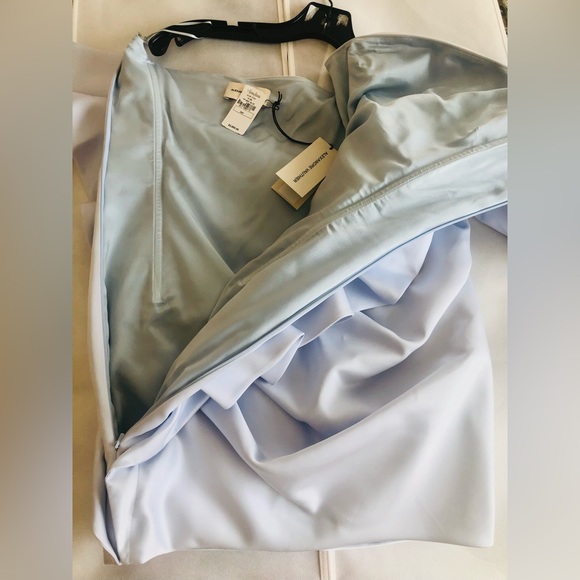 Alexandre Vauthier Strapless Ruffle Satin Mini Cocktail Dress. - Picture 8 of 8